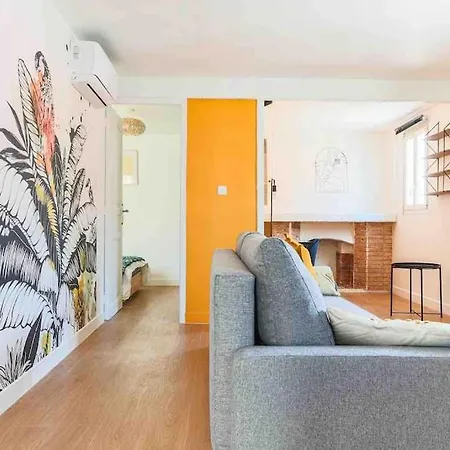 Apartment 2 Pieces Climatise Centre *